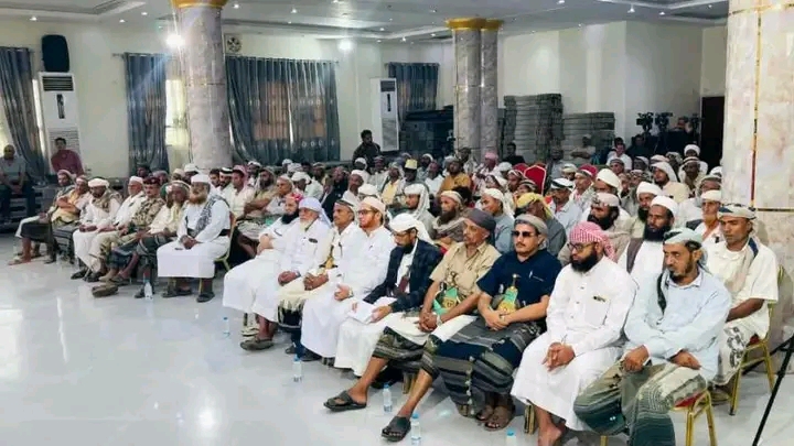علماء وخطباء الحديدة وتعز يؤكدون توحيد الصف والخطاب الديني في مواجهة مليشيا الحوثي