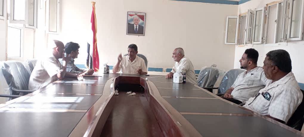 مدير عام تربية الحديدة يلتقي ممثل مؤسسة ميدفريتاس للرقابة والتقييم